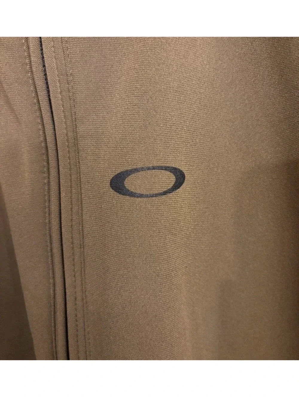 Oakley Men's Lightweight Brown Softshell Jacket with Zip Pockets